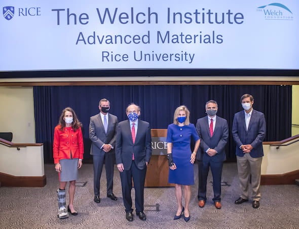 Rice hosted the announcement of a $100 million gift to the university to establish The Welch Institute for materials science. From left: Gina Luna, treasurer and director of The Welch Foundation board of directors; board member William McKeon; Rice President David Leebron; Carin Barth, chair and director of the Welch board; Welch Foundation President Adam Kuspa and board member Fred Brazelton. Photo by Tommy LaVergne