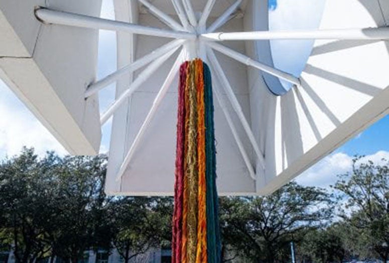 Sheila Hicks, "Questioning Column," 2016. Photo by Jeff Fitlow