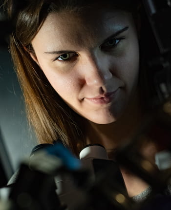Rice University graduate student Lauren McCarthy led an effort that discovered details about a novel type of polarized-light matter interaction with light that literally turns end over end as it propagates from a source. Photo by Jeff Fitlow