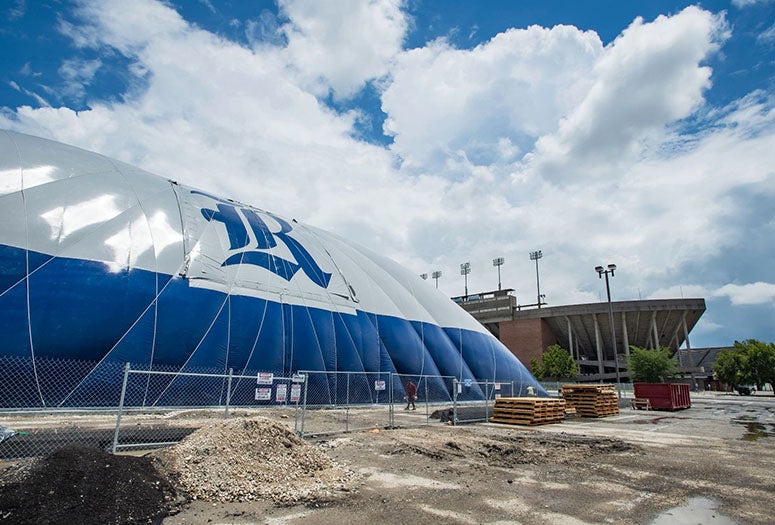 New multipurpose facility bubbles up outside Rice Stadium