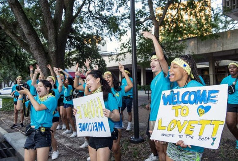 Students welcoming new students to Lovett