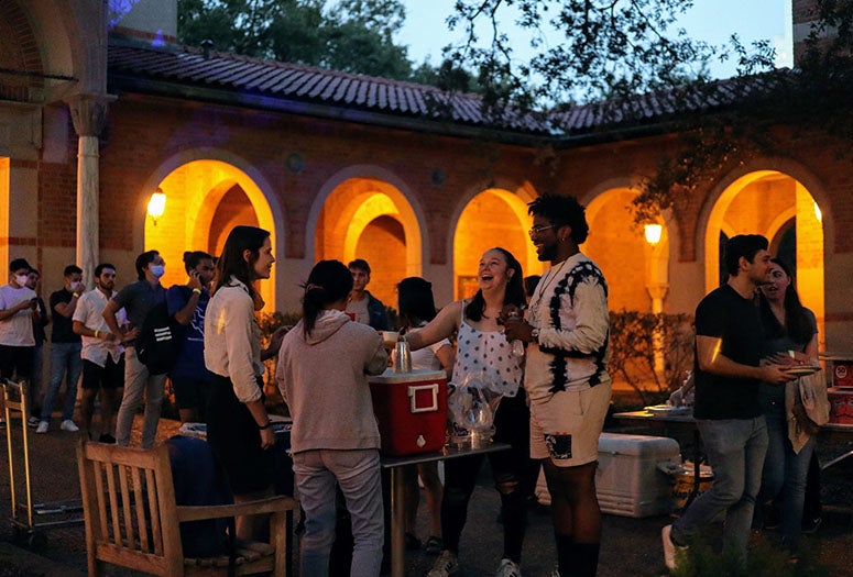 Sept. 24, the party moved to the Ray Courtyard outside the Rice Memorial Center, where the GSA hosted a welcome-back party for returning grad students and their new peers, many of whom danced well into the night.