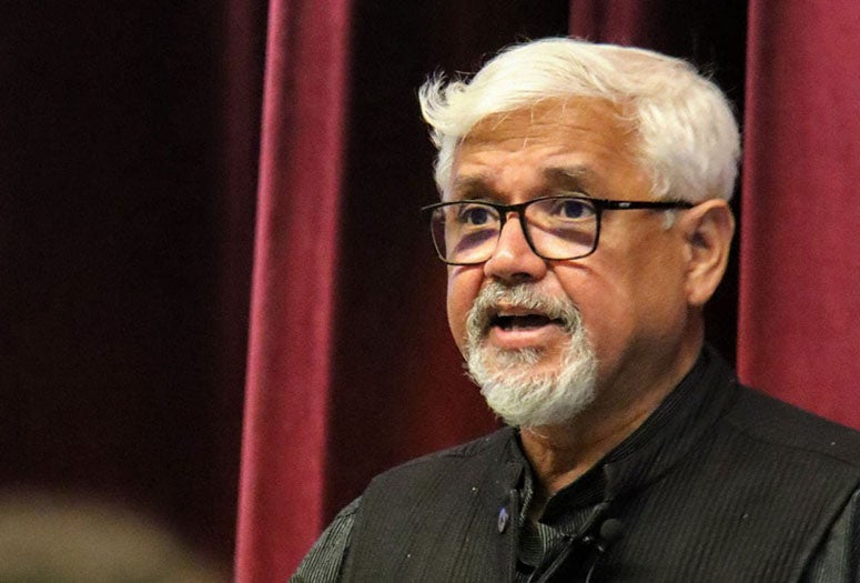 Amitav Ghosh was the featured speaker at the 2021 Campbell Lecture Series. (Photos by Aidan Gerber)