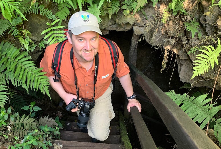 Online learners can follow Rice University biologist and author Scott Solomon into the wild through an engaging new series of courses focused on ecology, evolution and biodiversity. 
