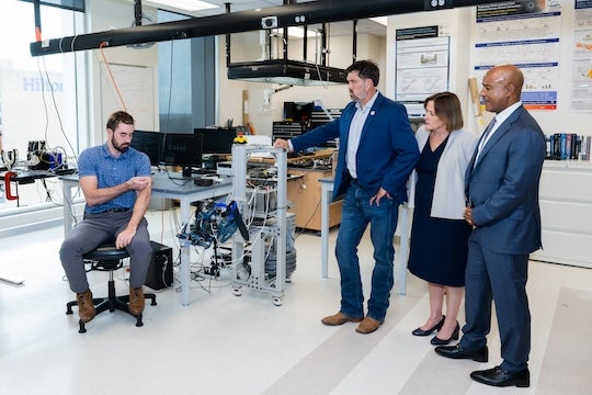 Morgan Luttrell, Amy Dittmar, Reginald DesRoches in neuroengineering lab