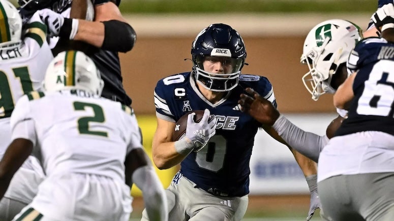 Dean Connors runs against Charlotte