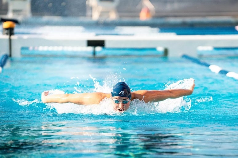 Both of the Rice swimming and diving teams opened the season in different parts of The Bayou City, with swim hosting the Rice Fall Splash and dive taking part in the Houston Diving Invitational on the campus of the University of Houston.