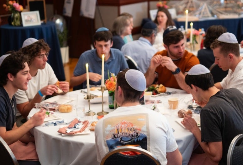 Mega Shabbat