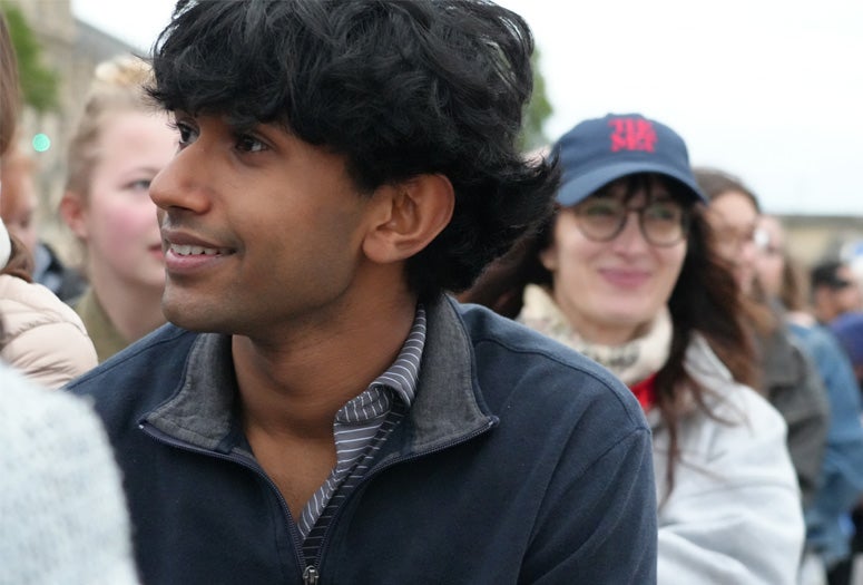 Student and Cameron Dezen Hammon on a Seine boat trip