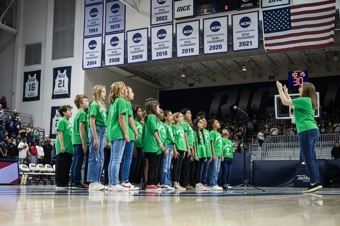 Tudor Fieldhouse was packed with energy and excitement Dec. 13 as Rice Athletics and the Rice University School Mathematics Project (RUSMP) hosted Houston-area students for the 10th annual School House Mania.