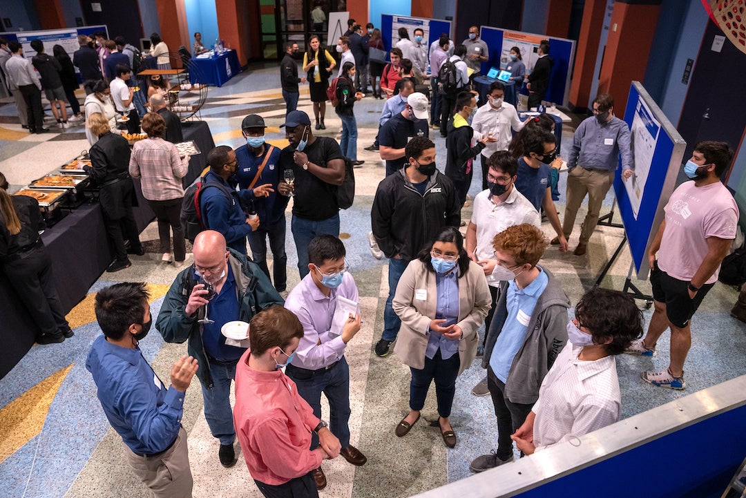The poster session included students from the D2K Capstone Program, the Introduction to Data Science course and the Rice DataSci Club’s DEEP program. Photo by Brandon Martin