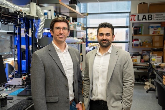 Daniel J. Preston and Rawand Rasheed (Credit: Jorge Vidal/Rice University).