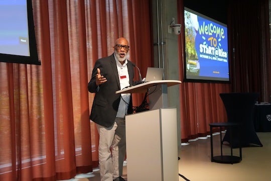 Tony Brown welcomes researchers to STaRT@Rice