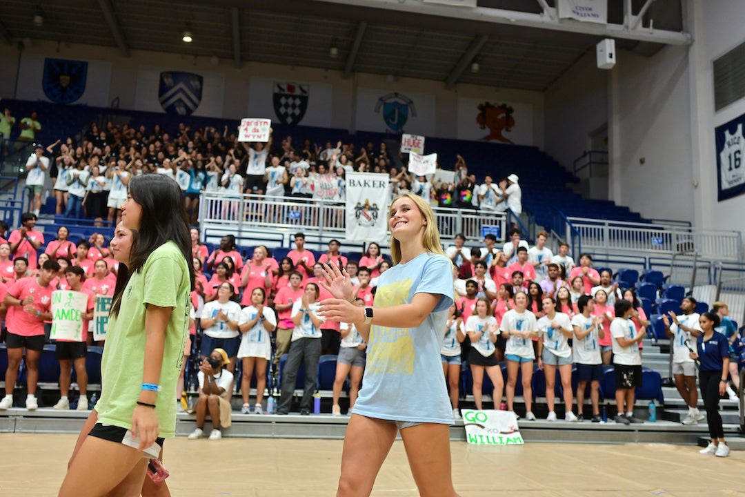 Rice’s incoming class received a crash course in Rice athletics on the third day of O-Week as they flocked to Tudor Fieldhouse for Rice Rally, a pep rally to introduce new Owls to the teams they’ll be rooting for in the coming years.