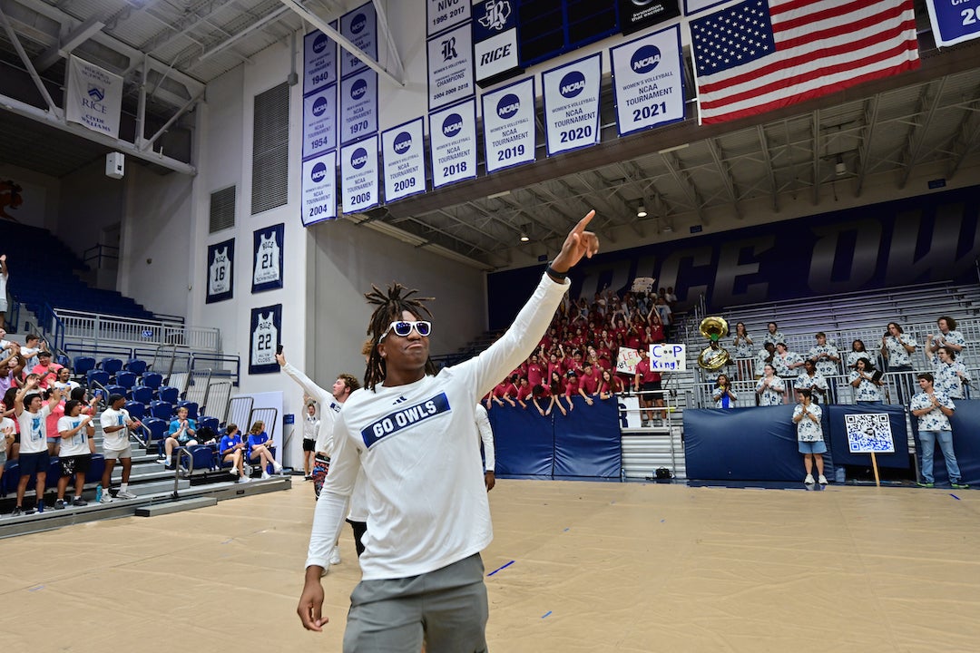 Rice’s incoming class received a crash course in Rice athletics on the third day of O-Week as they flocked to Tudor Fieldhouse for Rice Rally, a pep rally to introduce new Owls to the teams they’ll be rooting for in the coming years.