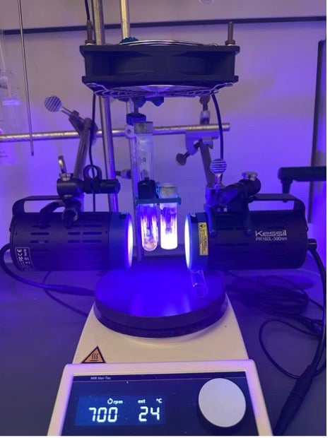 An apparatus with blue light. 