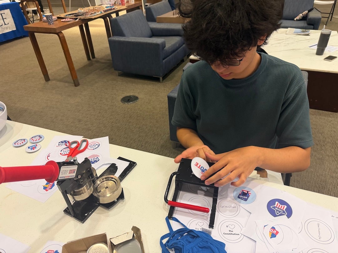 Rice University’s Fondren Library marked Constitution Day Sept. 17 with an afternoon of activities highlighting the U.S. Constitution, citizenship and civic engagement.