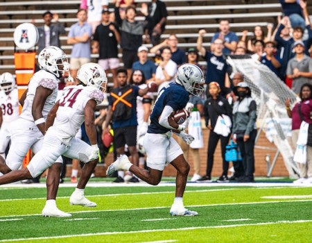 The Rice Owls completed their first city sweep in football after a convincing 59-7 victory over Texas Southern University at Rice Stadium Sept. 16, one week after topping the University of Houston.