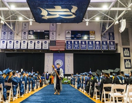 Photo of crowd at December commencement.