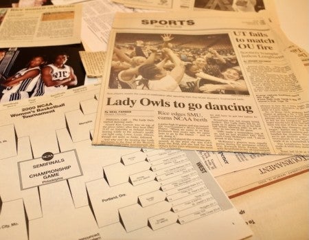 Newspaper clippings from 2000 women's basketball team