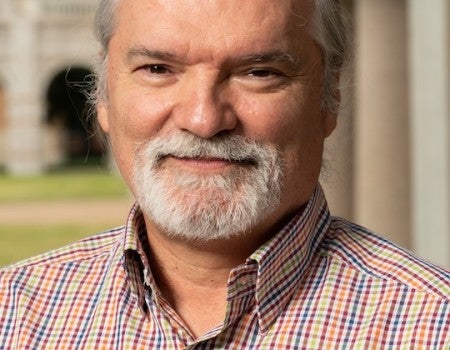 Eduardo Salas, recipient of the 2025 Group Psychologist of the Year Award from the American Psychological Association’s Division 49.