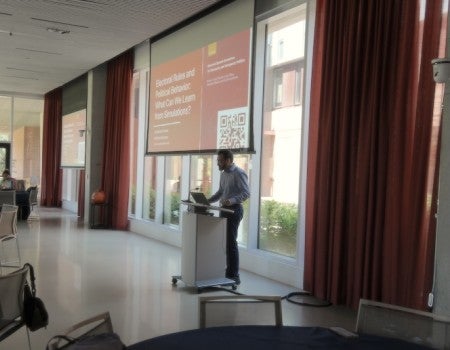 Guillermo Rosas, the Lena Gohlman Fox Professor of Political Science, presents his research on electoral rules and political behavior during the School of Social Sciences’ Research Relay.