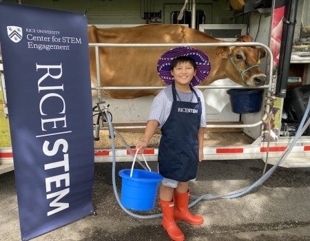 Nearly 30 fourth and fifth grade students got a firsthand look at where milk comes from July 16 when a dairy cow named Luna visited Rice University as part of the Center for STEM Engagement’s new C.H.E.F. Lab (Creating Hands-on Experiments in Food Science).